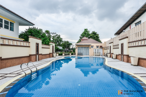 Casa de 3 dormitorios en Bangkok, Tailandia № 188997 - foto 6