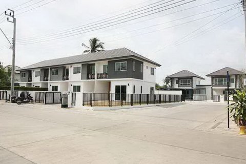 Sobre plano Baan Pruksa 84/2 Phetkasem 63 en Bangkok, Tailandia № 55135 - foto 5