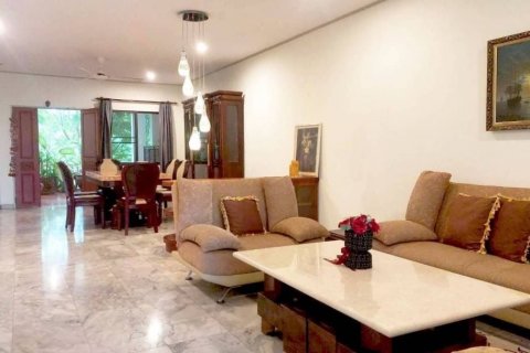 Condominio de 4 dormitorios en Pattaya, Tailandia № 138475 - foto 4