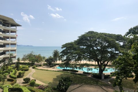 Condo in Pattaya, Thailand, 4 bedrooms № 138475