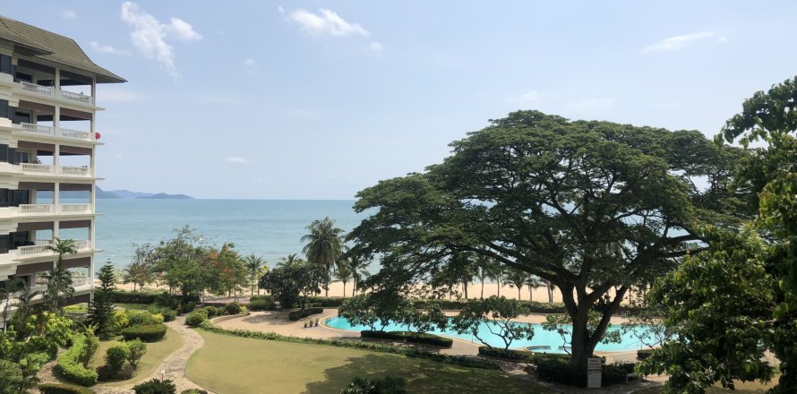Condominio de 4 dormitorios en Pattaya, Tailandia № 138475