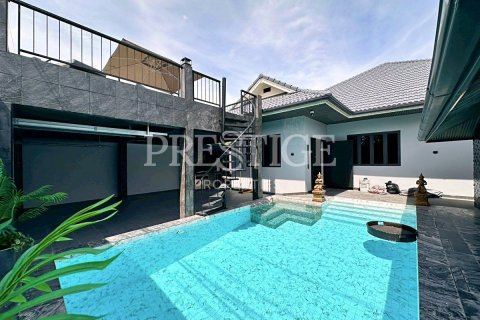 Casa de 4 dormitorios en Pattaya, Tailandia № 202041