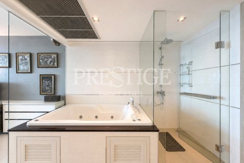 Condominio de 3 dormitorios en Pattaya, Tailandia № 202044 - foto 13
