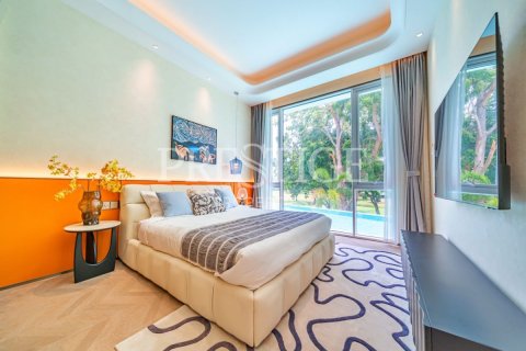 Casa de 6 dormitorios en Pattaya, Tailandia № 202043 - foto 15