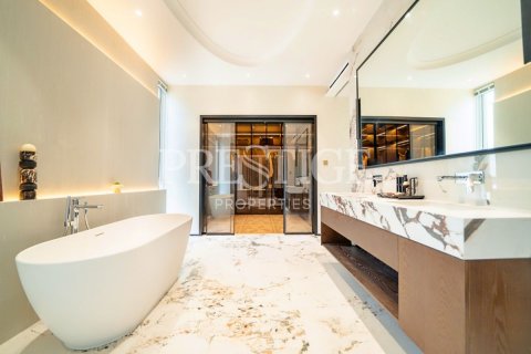 Casa de 8 dormitorios en Pattaya, Tailandia № 202039 - foto 16