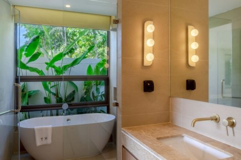Chalet de 3 dormitorios en Phuket, Tailandia № 167912 - foto 20