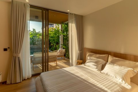 Chalet de 3 dormitorios en Phuket, Tailandia № 167912 - foto 22