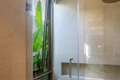 Chalet de 3 dormitorios en Phuket, Tailandia № 167912 - foto 5