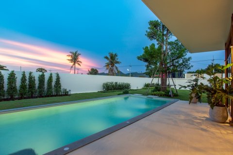 Chalet de 3 dormitorios en Hua Hin, Tailandia № 170228 - foto 23