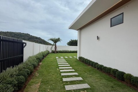 Chalet de 3 dormitorios en Hua Hin, Tailandia № 170229 - foto 25