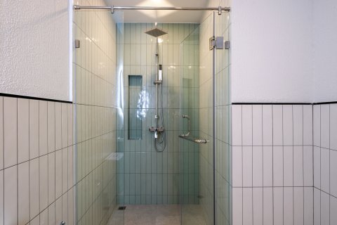 Apartamento de 2 habitaciones en Pattaya, Tailandia № 134121 - foto 19