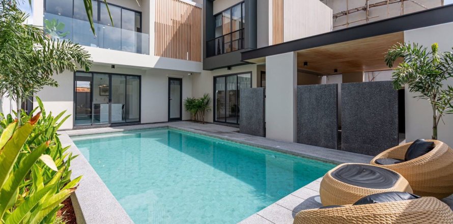Casa de 4 dormitorios en Chiang Mai, Tailandia № 155322