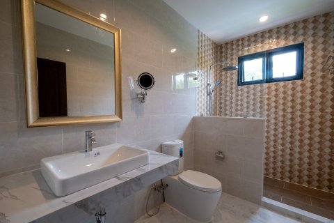 Casa de 5 dormitorios en Chiang Mai, Tailandia № 155318 - foto 24