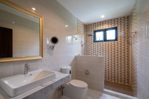 Casa de 5 dormitorios en Chiang Mai, Tailandia № 155318 - foto 22