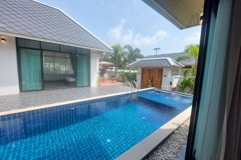 Chalet de 4 dormitorios en Ko Samui, Tailandia № 164087 - foto 12