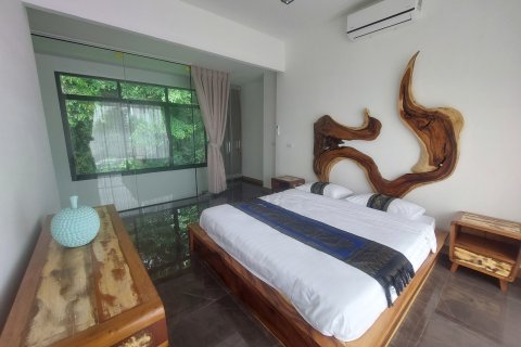 Chalet de 4 dormitorios en Ko Samui, Tailandia № 164087 - foto 19