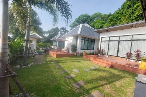Chalet de 4 dormitorios en Ko Samui, Tailandia № 164087 - foto 3