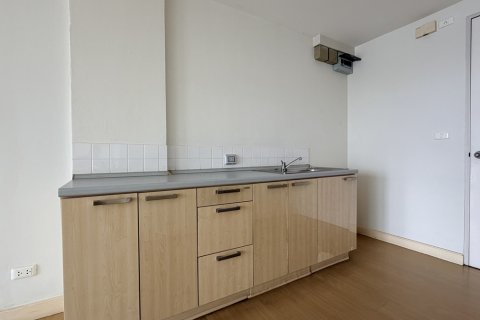 Condominio de 1 dormitorio en Watthana, Bangkok, Tailandia № 205732 - foto 4