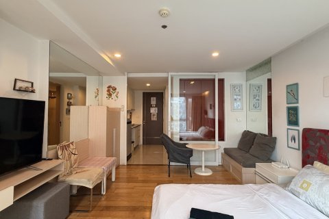 Condominio de 1 dormitorio en Watthana, Bangkok, Tailandia № 205731 - foto 4