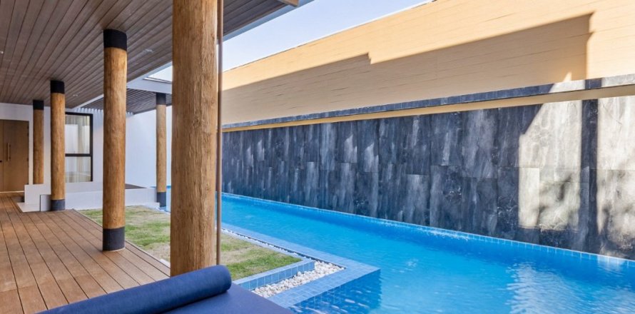 Chalet de 4 dormitorios en Bang Tao, Tailandia № 205734