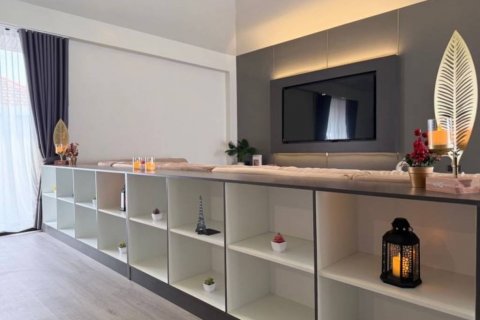 Chalet de 3 dormitorios en Pattaya, Tailandia № 120425 - foto 6
