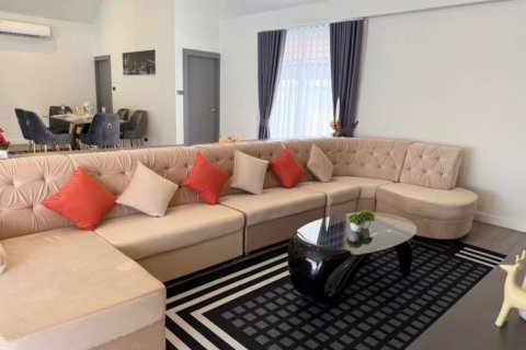 Chalet de 3 dormitorios en Pattaya, Tailandia № 120425 - foto 3