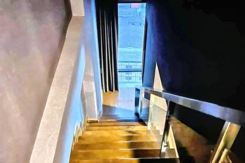 Dúplex de 2 dormitorios en Bangkok, Tailandia № 120427 - foto 6