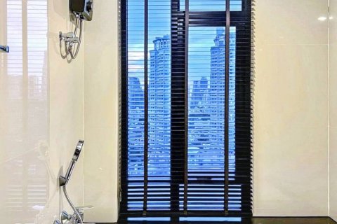 Dúplex de 2 dormitorios en Bangkok, Tailandia № 120427 - foto 7