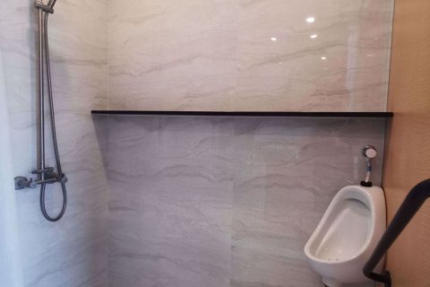 Condominio de 2 dormitorios en Khlong San, Bangkok, Tailandia № 48144 - foto 12