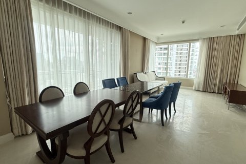 Condominio de 3 dormitorios en Bangkok, Tailandia № 201264 - foto 3