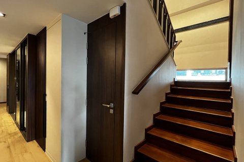 Condo in Bangkok, Thailand, 4 bedrooms  № 201266 - photo 18