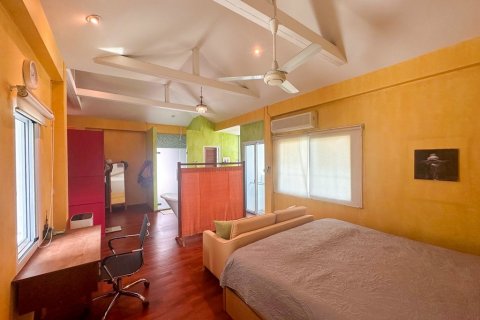 Casa de 3 dormitorios en Bangkok, Tailandia № 110876 - foto 12