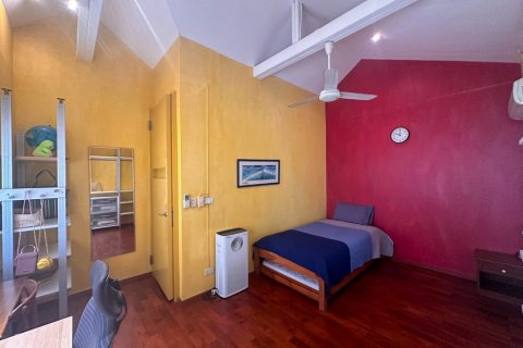 Casa de 3 dormitorios en Bangkok, Tailandia № 110876 - foto 16