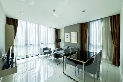 Condo in Bangkok, Thailand, 2 bedrooms  № 152391