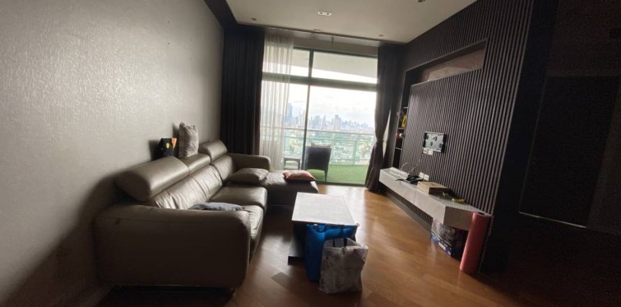 Condominio de 2 dormitorios en Bang Kho Laem, Bangkok, Tailandia № 152388