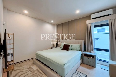House in Pattaya, Thailand 4 bedrooms № 197681 - photo 28