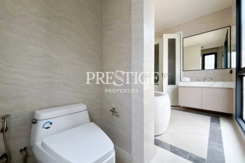 House in Pattaya, Thailand 4 bedrooms № 197681 - photo 20