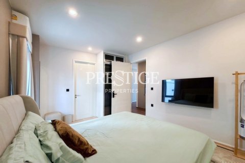 House in Pattaya, Thailand 4 bedrooms № 197681 - photo 29