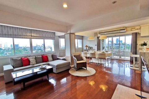Condo in Watthana, Bangkok, Thailand, 2 bedrooms  № 47545 - photo 9