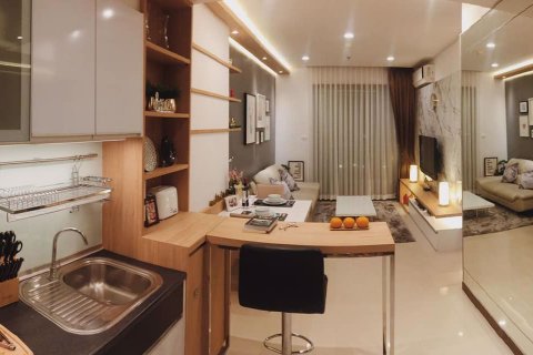 Condominio de 1 dormitorio en Huai Khwang, Bangkok, Tailandia № 47549 - foto 8