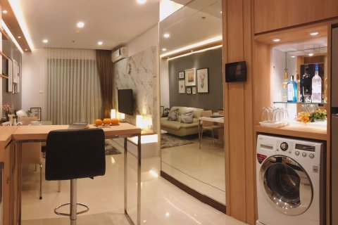 Condominio de 1 dormitorio en Huai Khwang, Bangkok, Tailandia № 47549 - foto 6