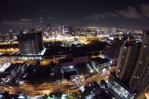 Condominio de 1 dormitorio en Huai Khwang, Bangkok, Tailandia № 47549 - foto 19