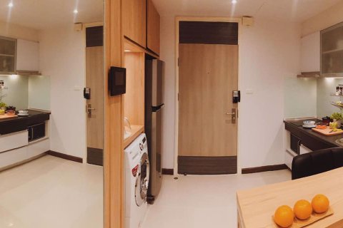 Condominio de 1 dormitorio en Huai Khwang, Bangkok, Tailandia № 47549 - foto 9
