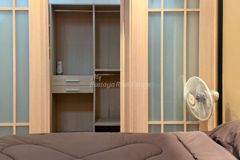 Condominio de 1 dormitorio en Bang Lamung, Tailandia № 205115 - foto 11