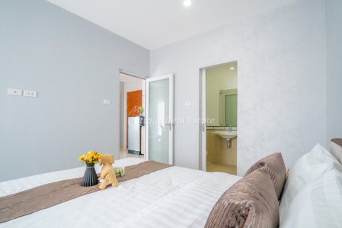 Condominio de 2 dormitorios en Pattaya, Tailandia № 205118 - foto 14