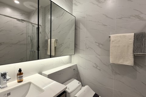 Condominio de 2 dormitorios en Watthana, Bangkok, Tailandia № 201311 - foto 5