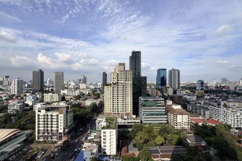 Condominio de 2 dormitorios en Watthana, Bangkok, Tailandia № 201311 - foto 2