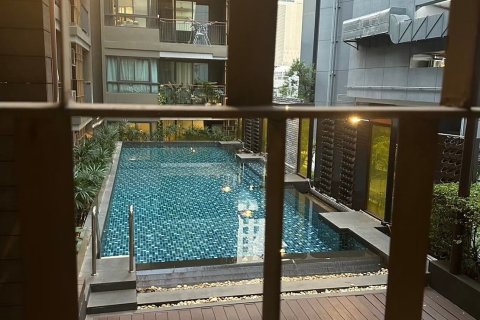 Condo à Khlong Toei, Bangkok, Thaïlande, 2 chambres  № 152242 - photo 5
