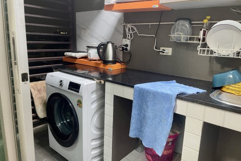 Estudio en el condominio en Bangkok, Tailandia № 205428 - foto 10