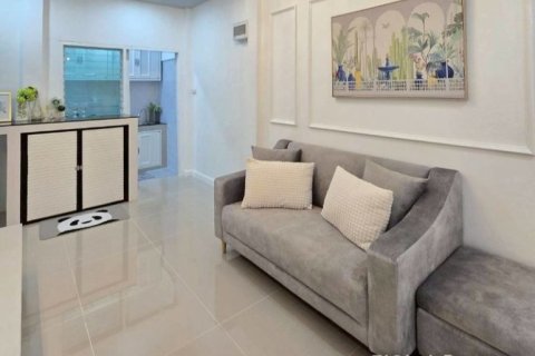 Casa de 2 dormitorios en Pattaya, Tailandia № 205432 - foto 7